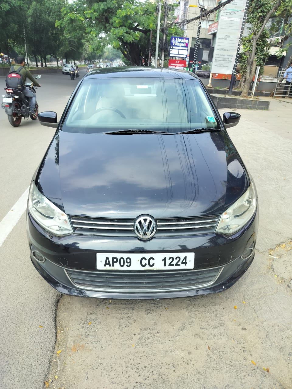 Volkswagen Vento(2010-2012) Highline Diesel