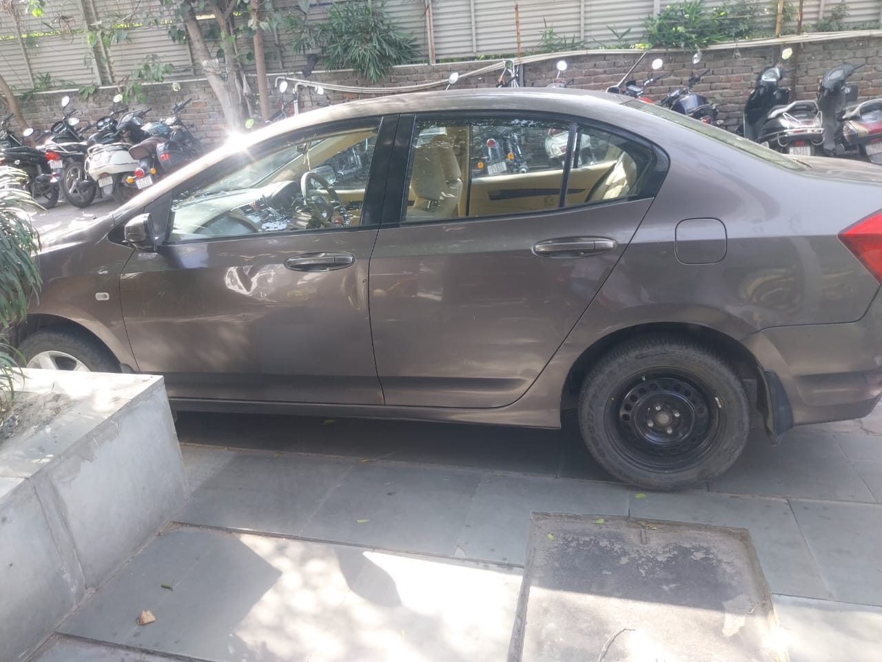 Honda City(2011-2014) 1.5 V At