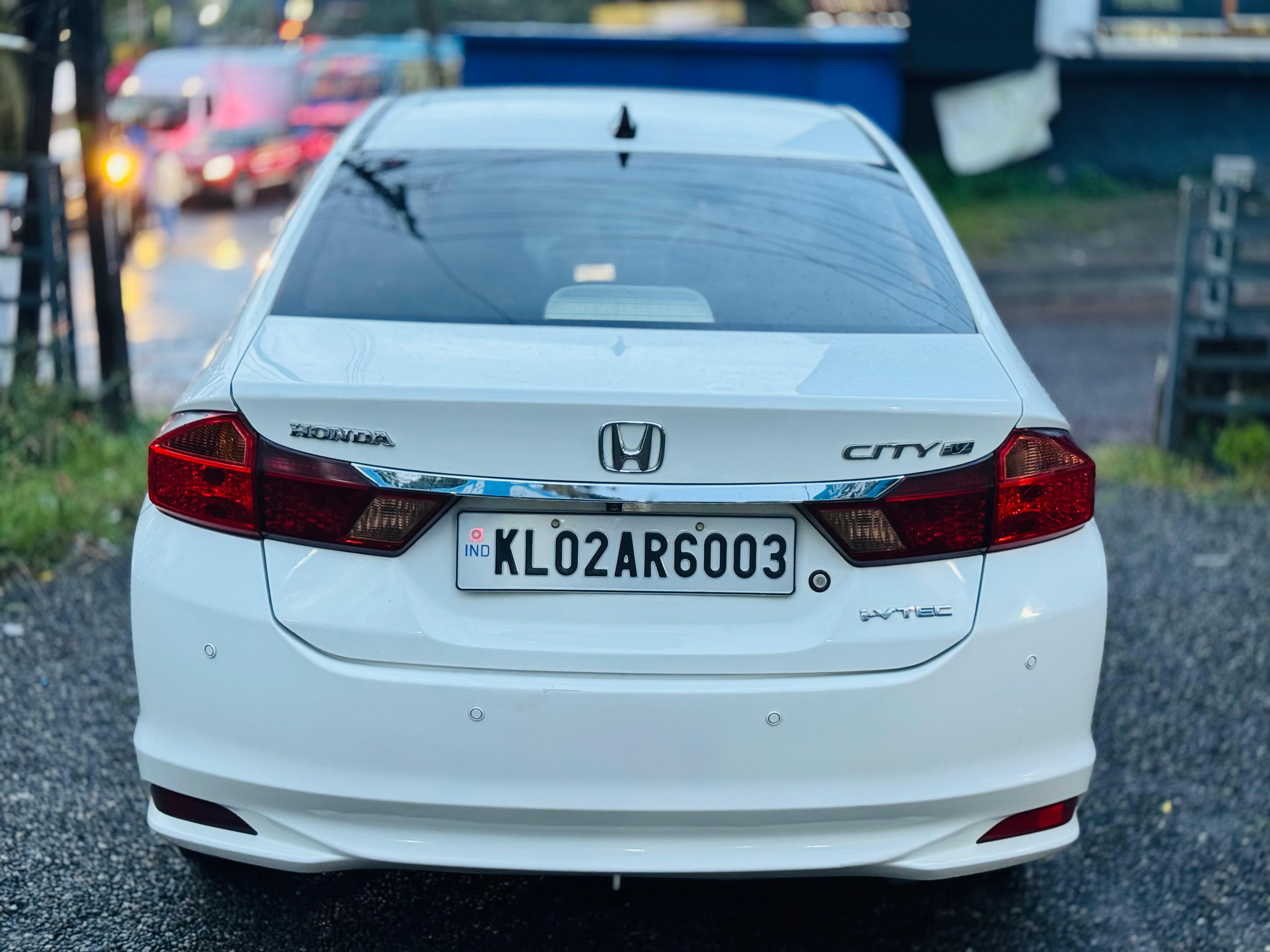 Honda City(2014-2017) V Petrol
