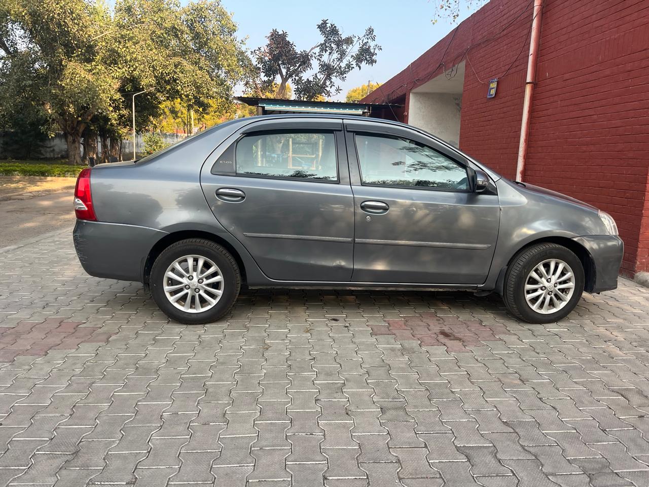 Toyota Etios(2013-2014) Gd