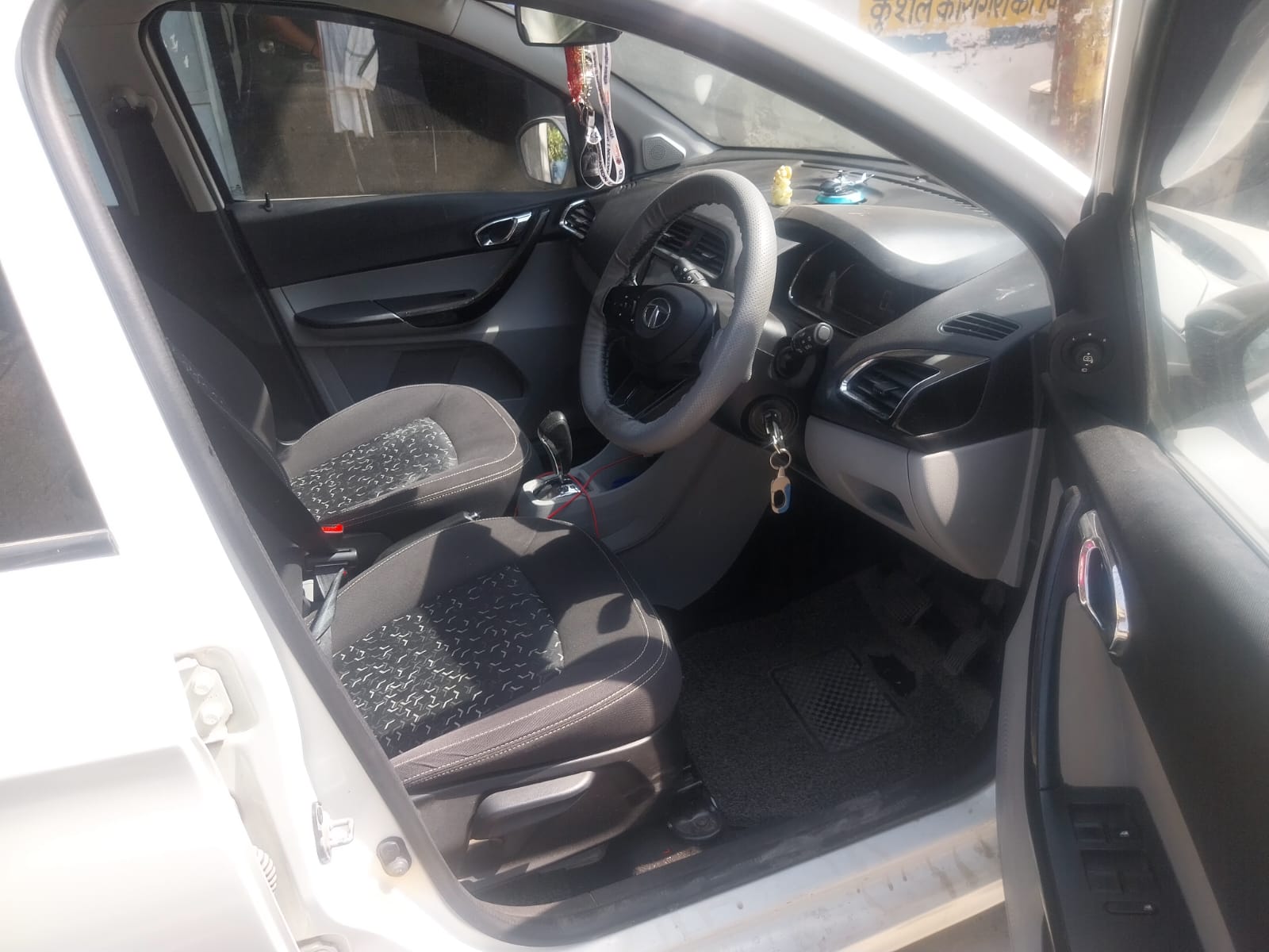 Tata Tiago(2016-2019) Revotron Xt