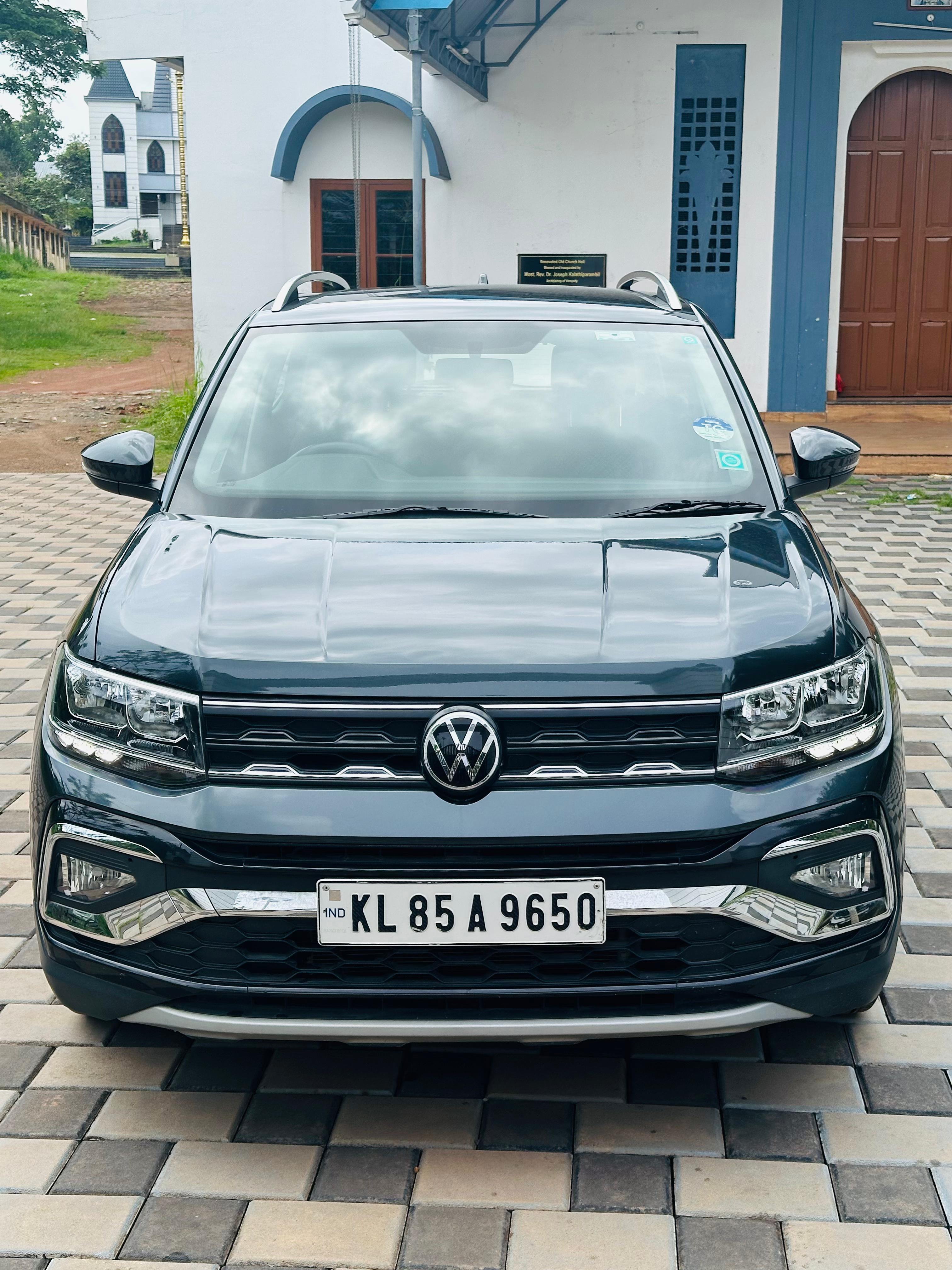 Volkswagen Taigun(2021-2023) Highline 1.0 Tsi At