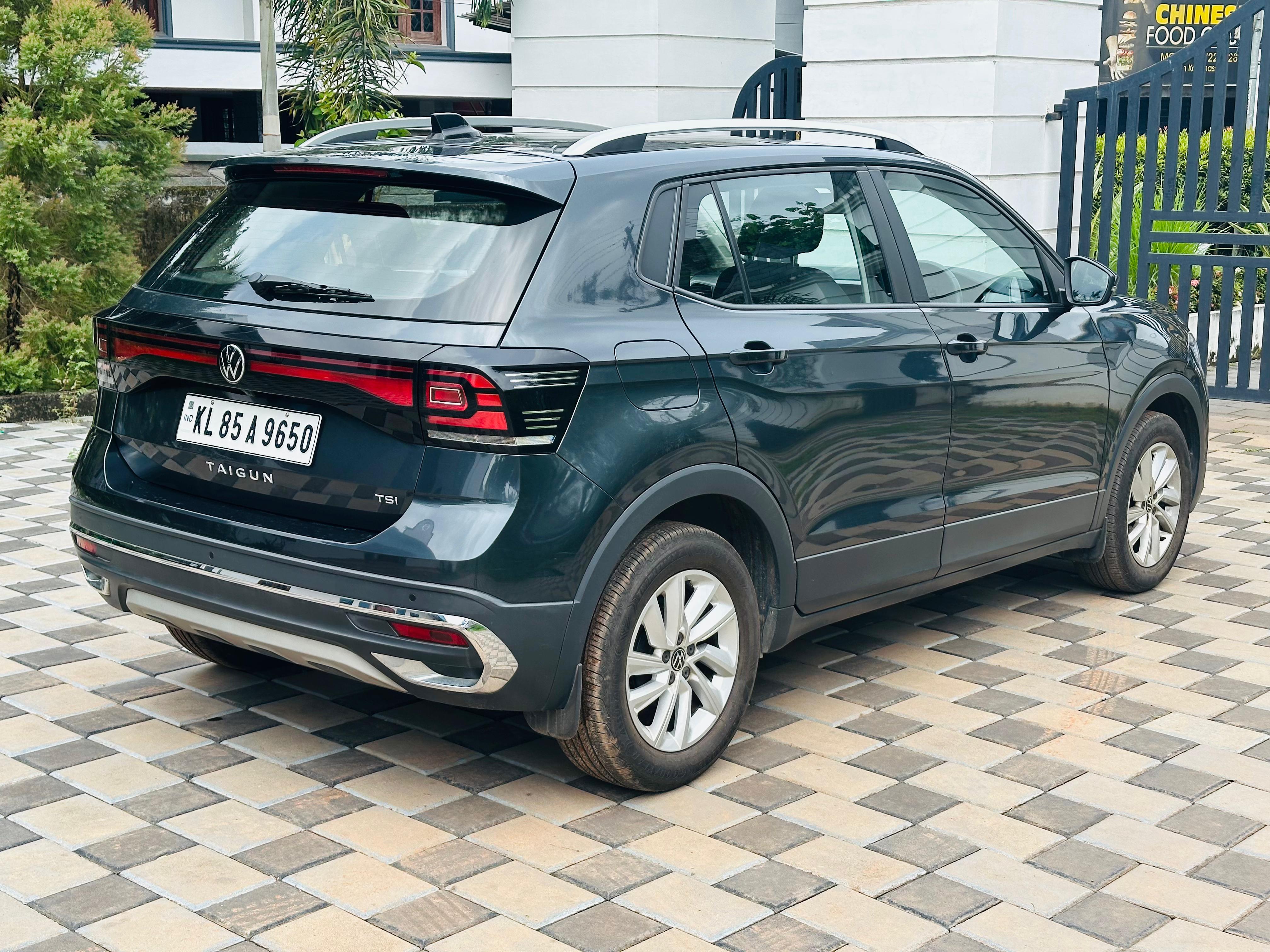 Volkswagen Taigun(2021-2023) Highline 1.0 Tsi At