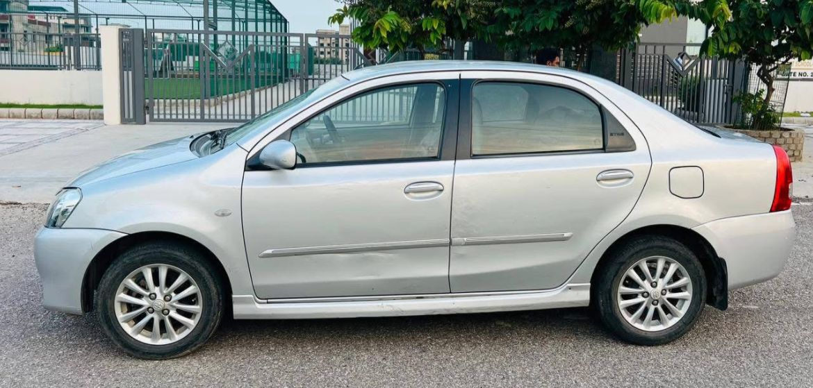 Toyota Etios(2010-2013) G