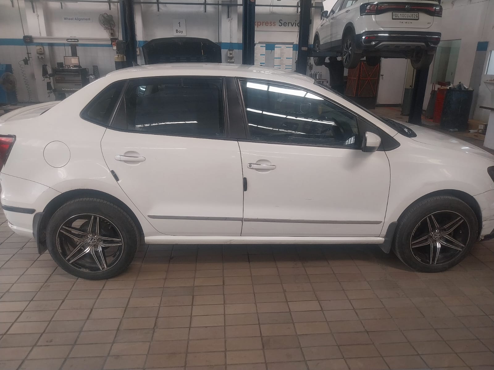 Volkswagen Ameo(2016-2019) Comfortline 1.0l (p)