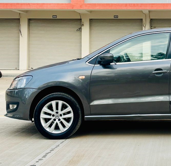 Volkswagen Polo(2014-2015) Highline 1.5l D