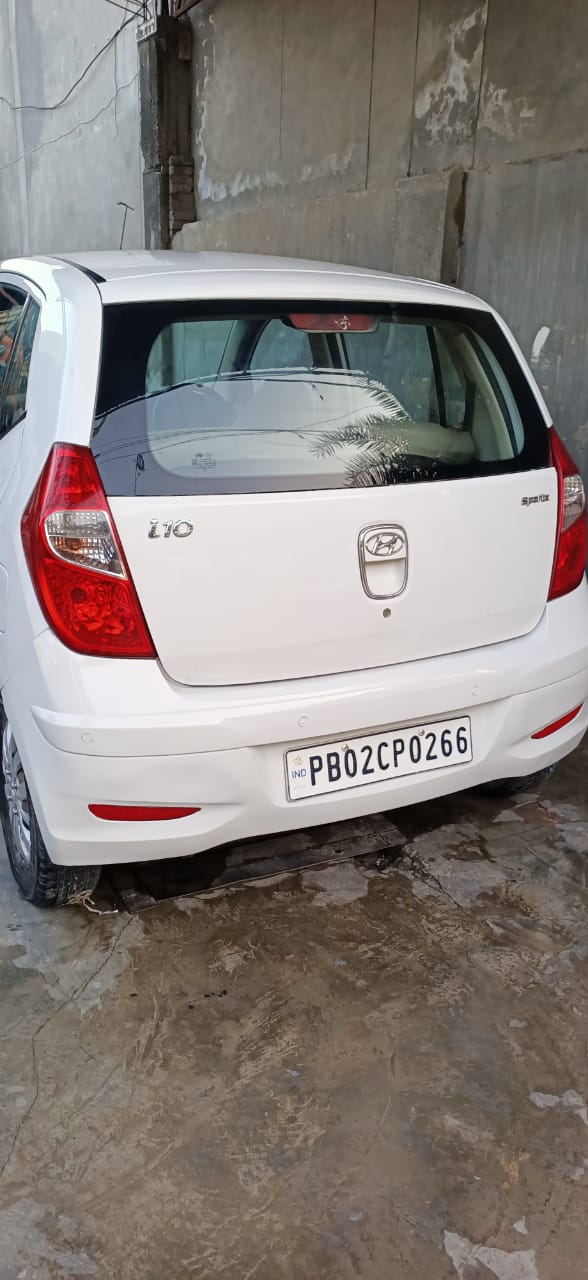 Hyundai I10(2010-2017) Sportz 1.1 Irde2