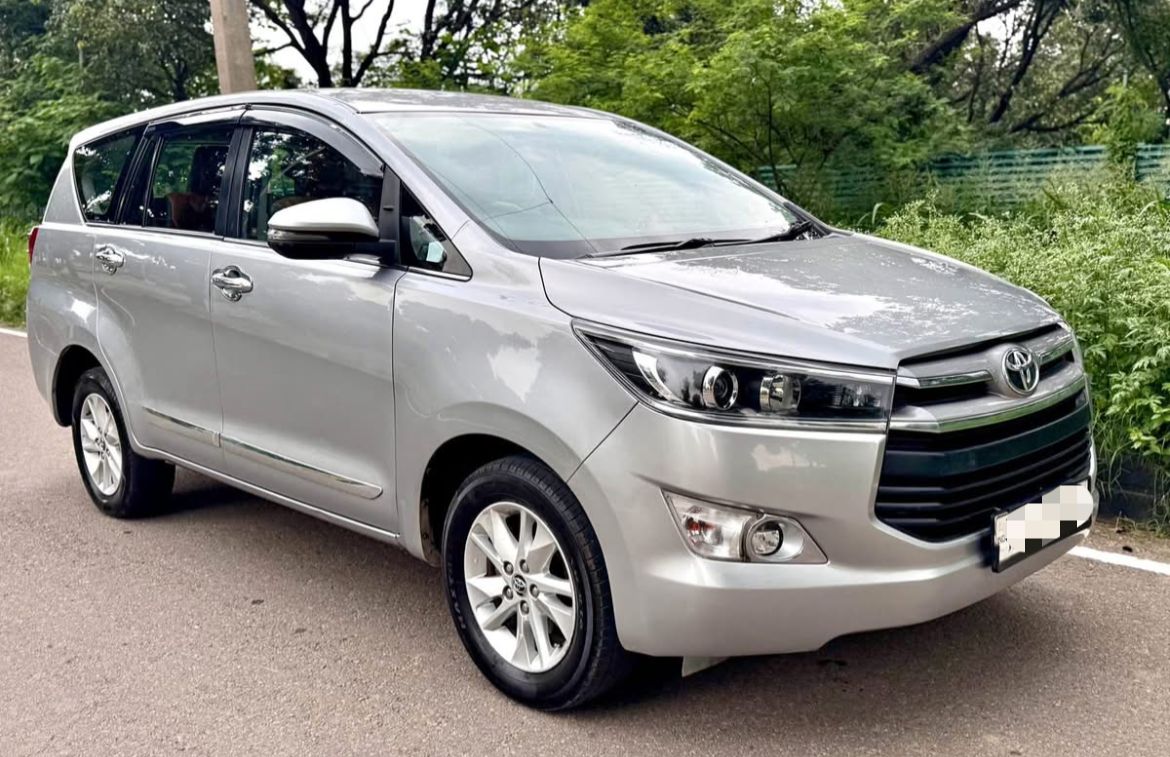 Toyota Innova Crysta(2016-2020) 2.4 G 7 Str