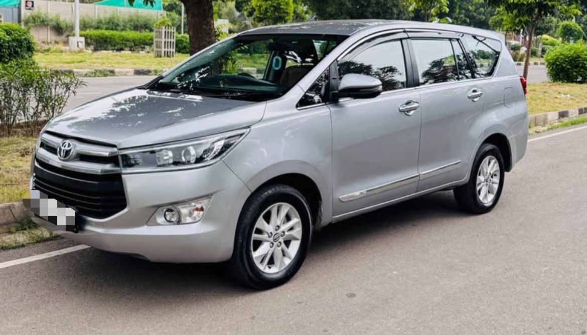 Toyota Innova Crysta(2016-2020) 2.4 G 7 Str