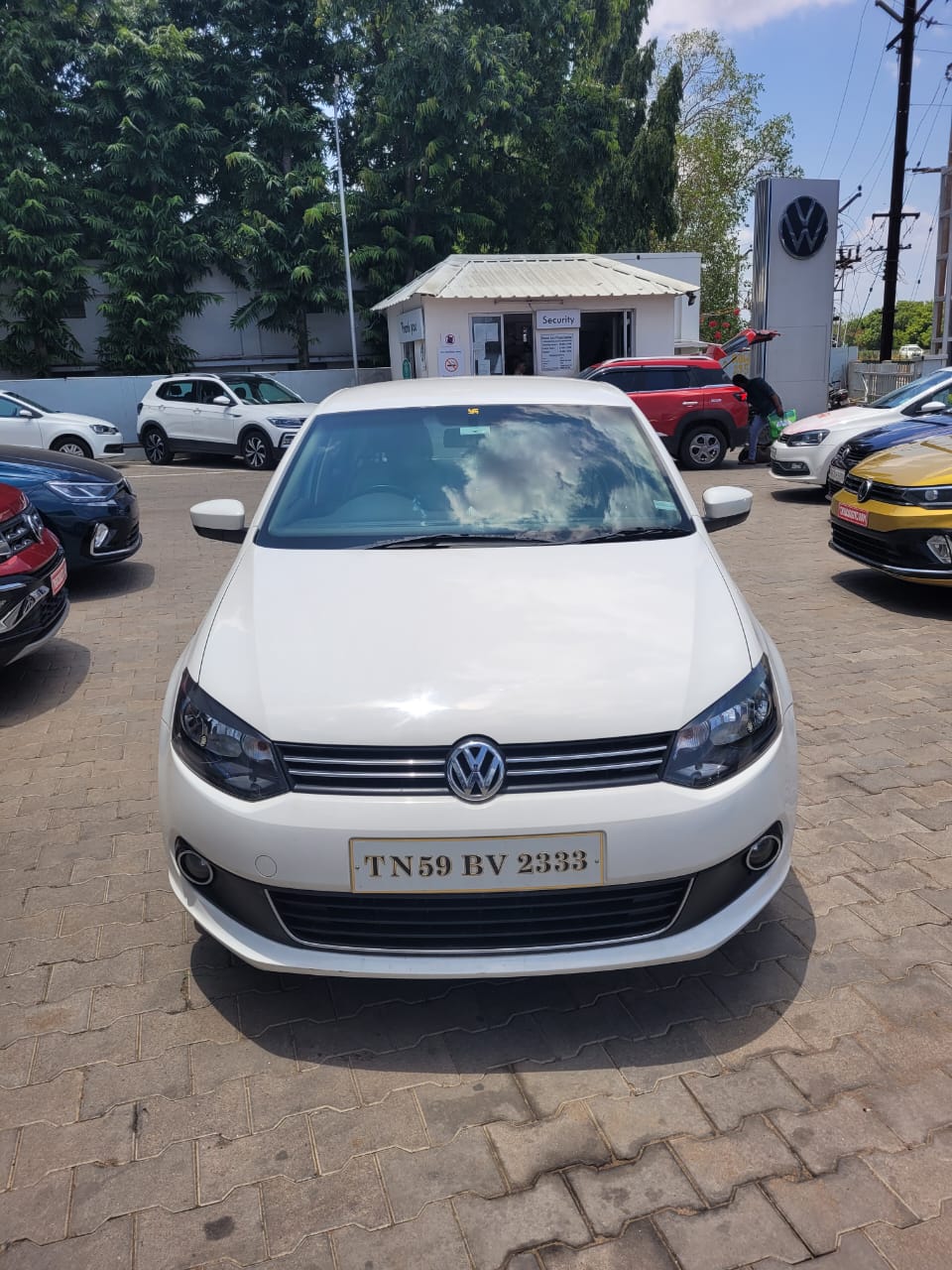 Volkswagen Vento(2012-2014) Highline Diesel