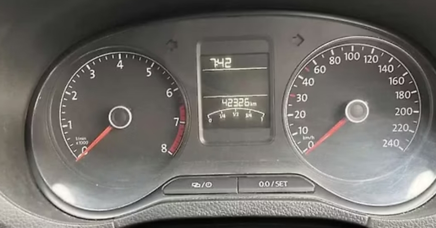 Volkswagen Polo(2020-2022) Comfortline 1.0l P