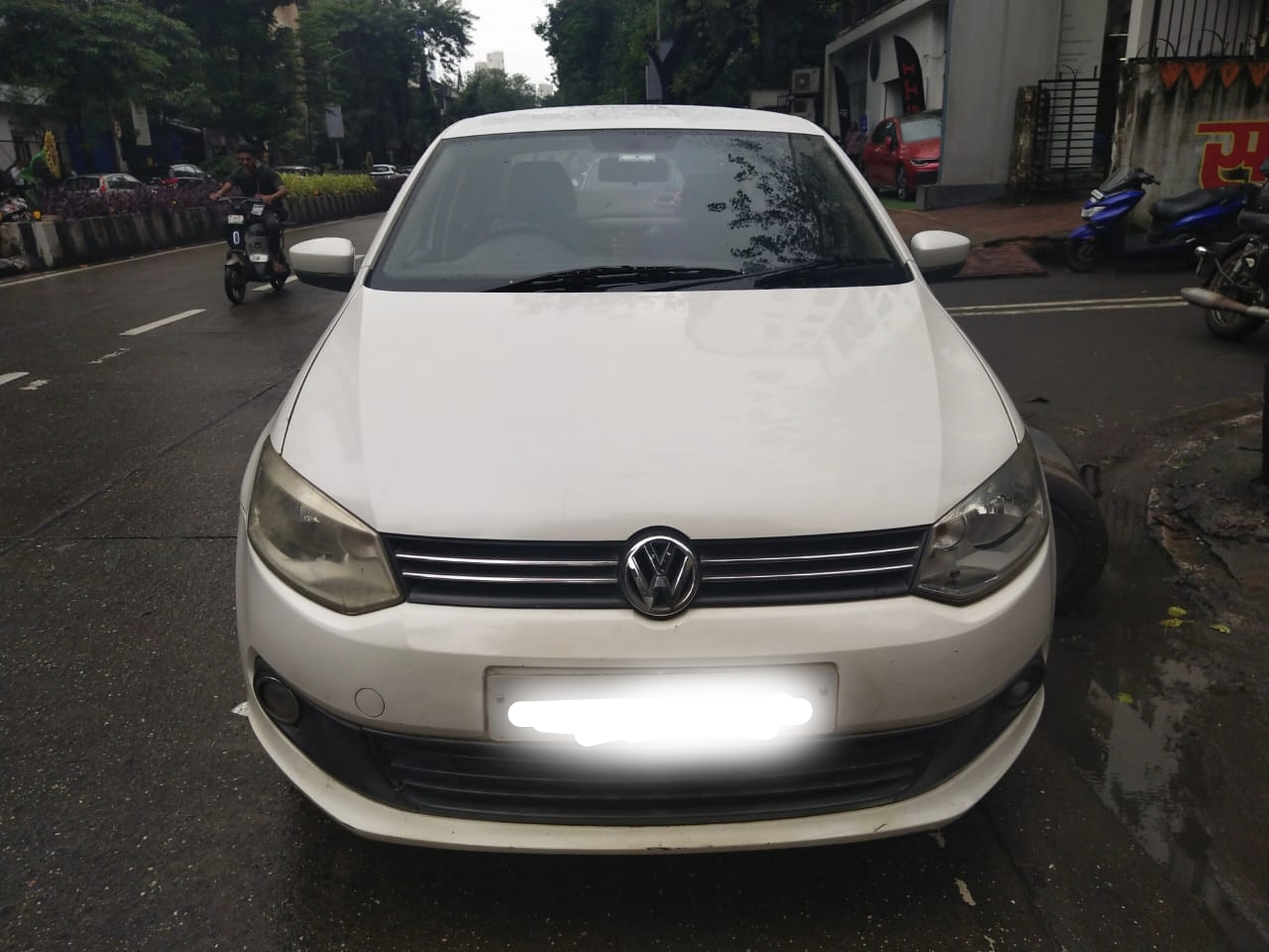 Volkswagen Vento(2010-2012) Comfortline Petrol