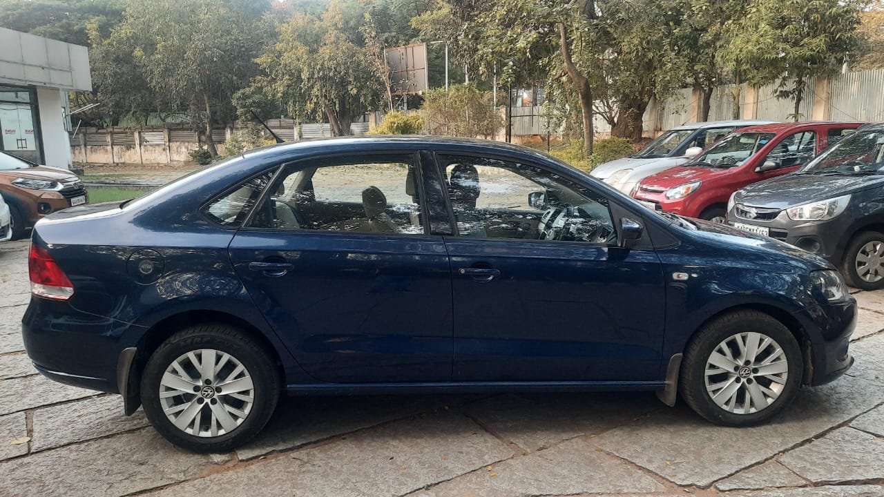 Volkswagen Vento(2014-2015) Highline Petrol