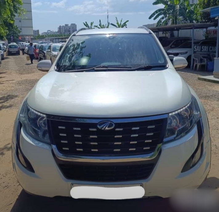 Mahindra Xuv500(2018-2020) W7