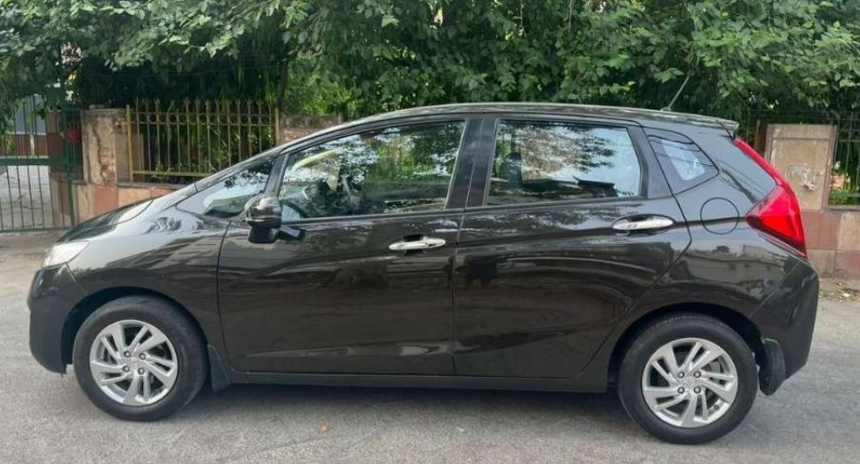 Honda Jazz(2018-2020) Vx At Petrol
