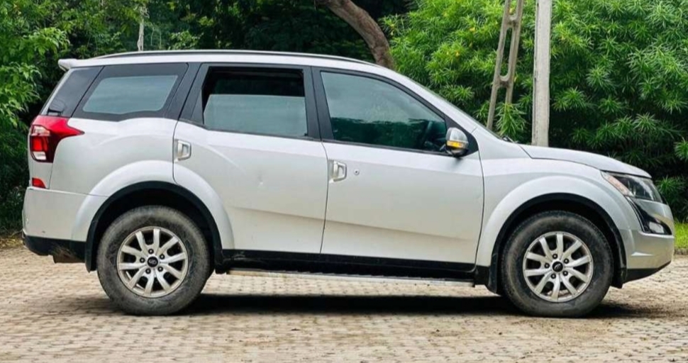 Mahindra Xuv500(2018-2020) W11(o)