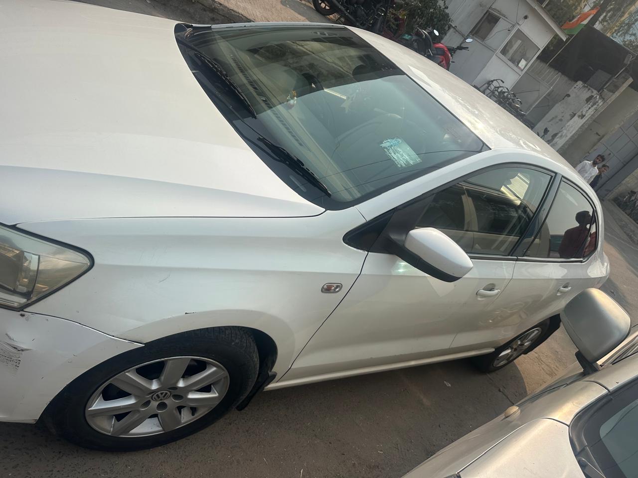 Volkswagen Vento(2010-2012) Comfortline Petrol