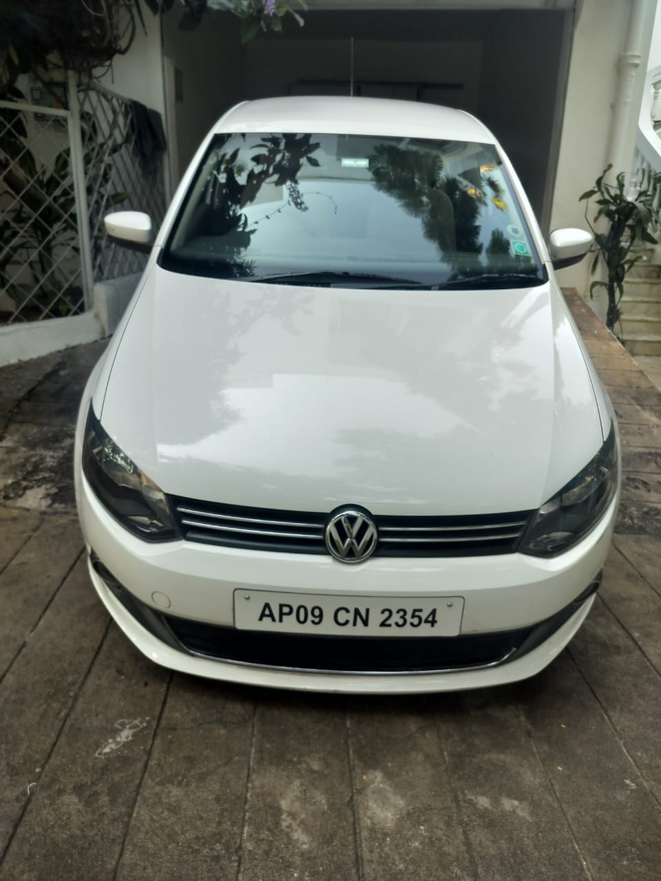 Volkswagen Vento(2010-2012) Highline Petrol