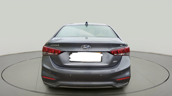 Hyundai Verna(2017-2020) 1.6 Vtvt Sx