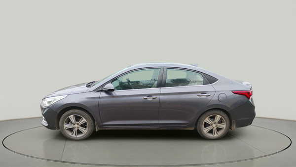 Hyundai Verna(2017-2020) 1.6 Vtvt Sx