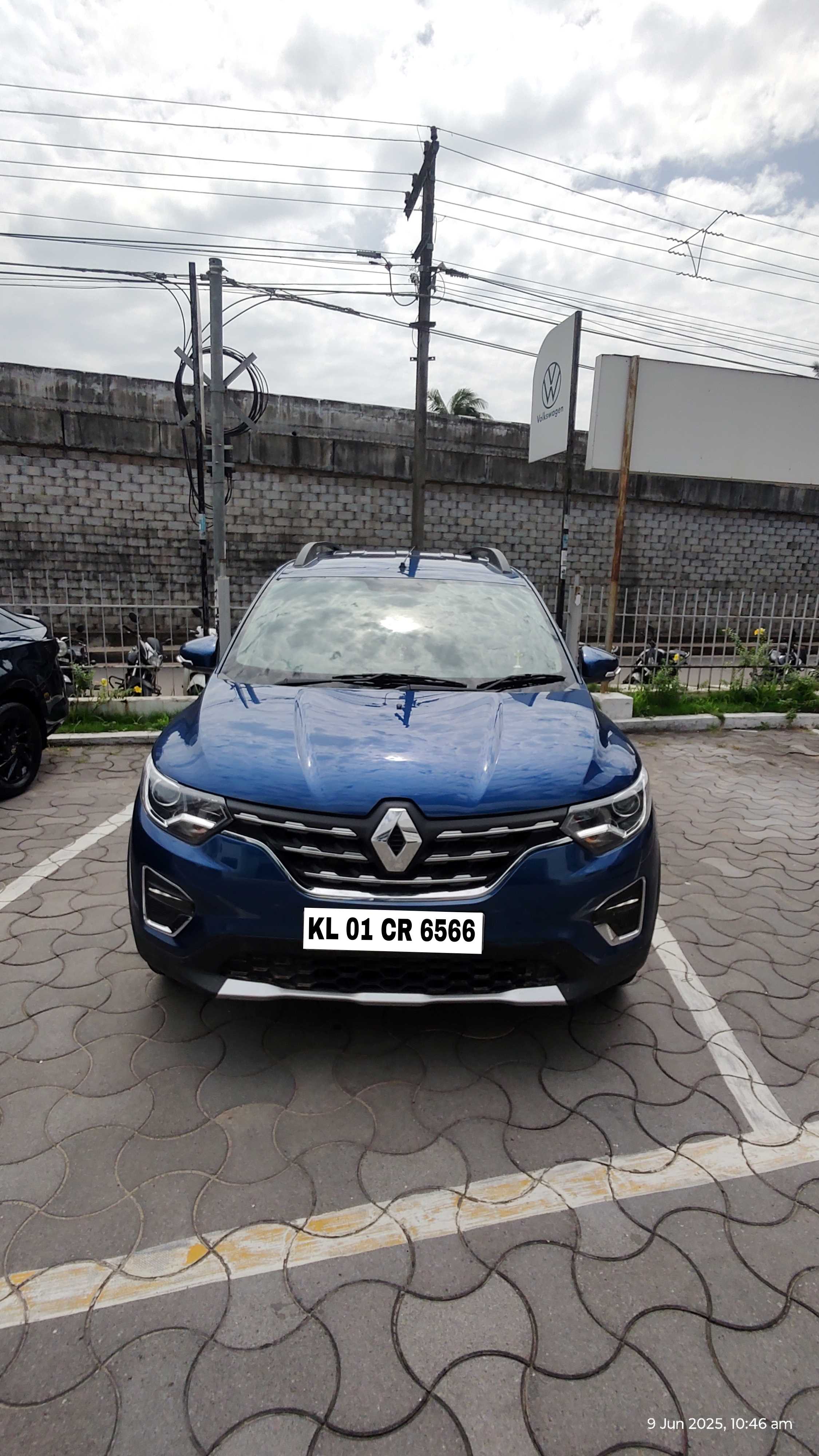 Renault Triber(2020-2023) Rxz Easy-r Amt