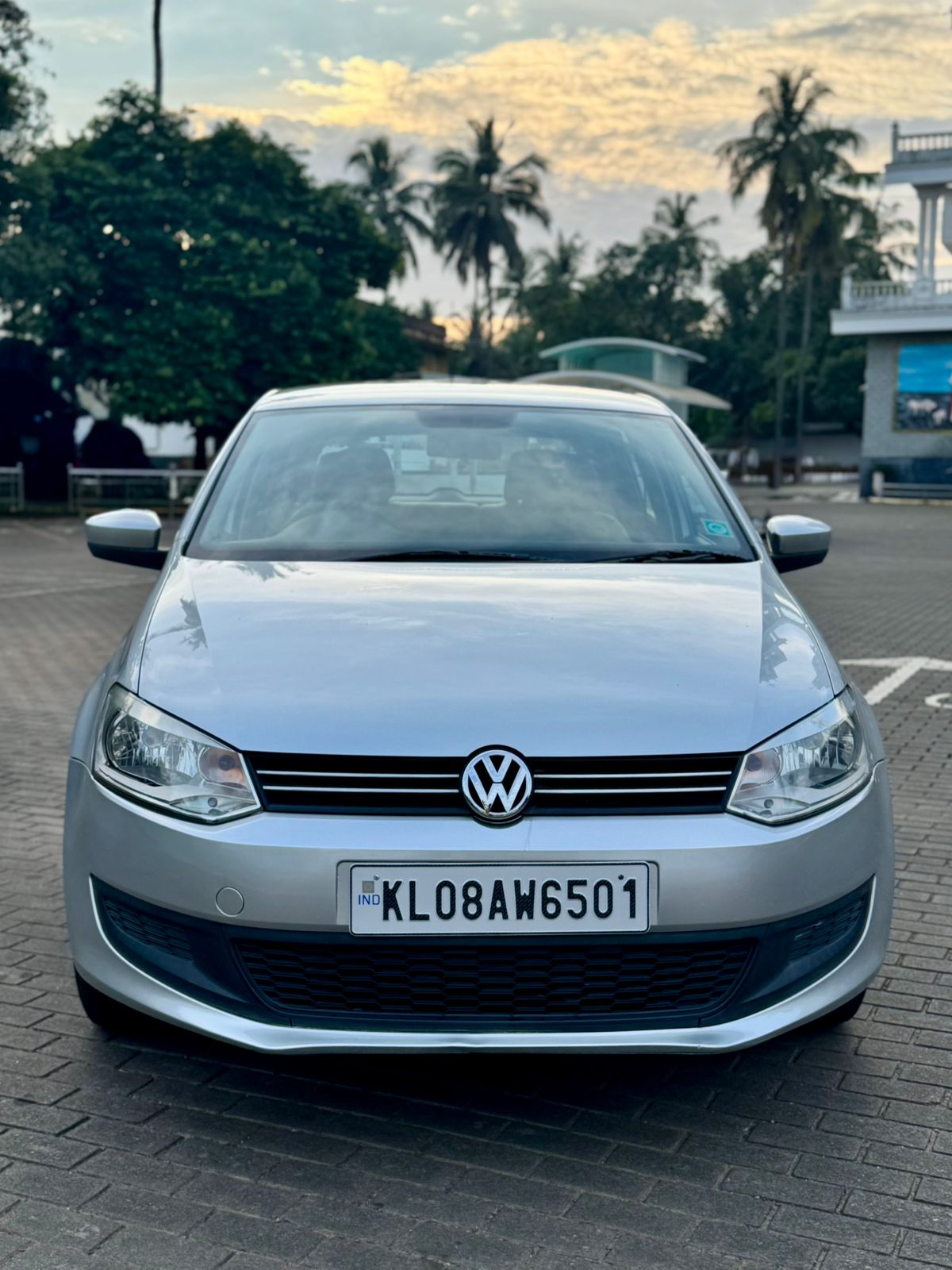 Volkswagen Polo(2010-2012) Comfortline 1.2l P