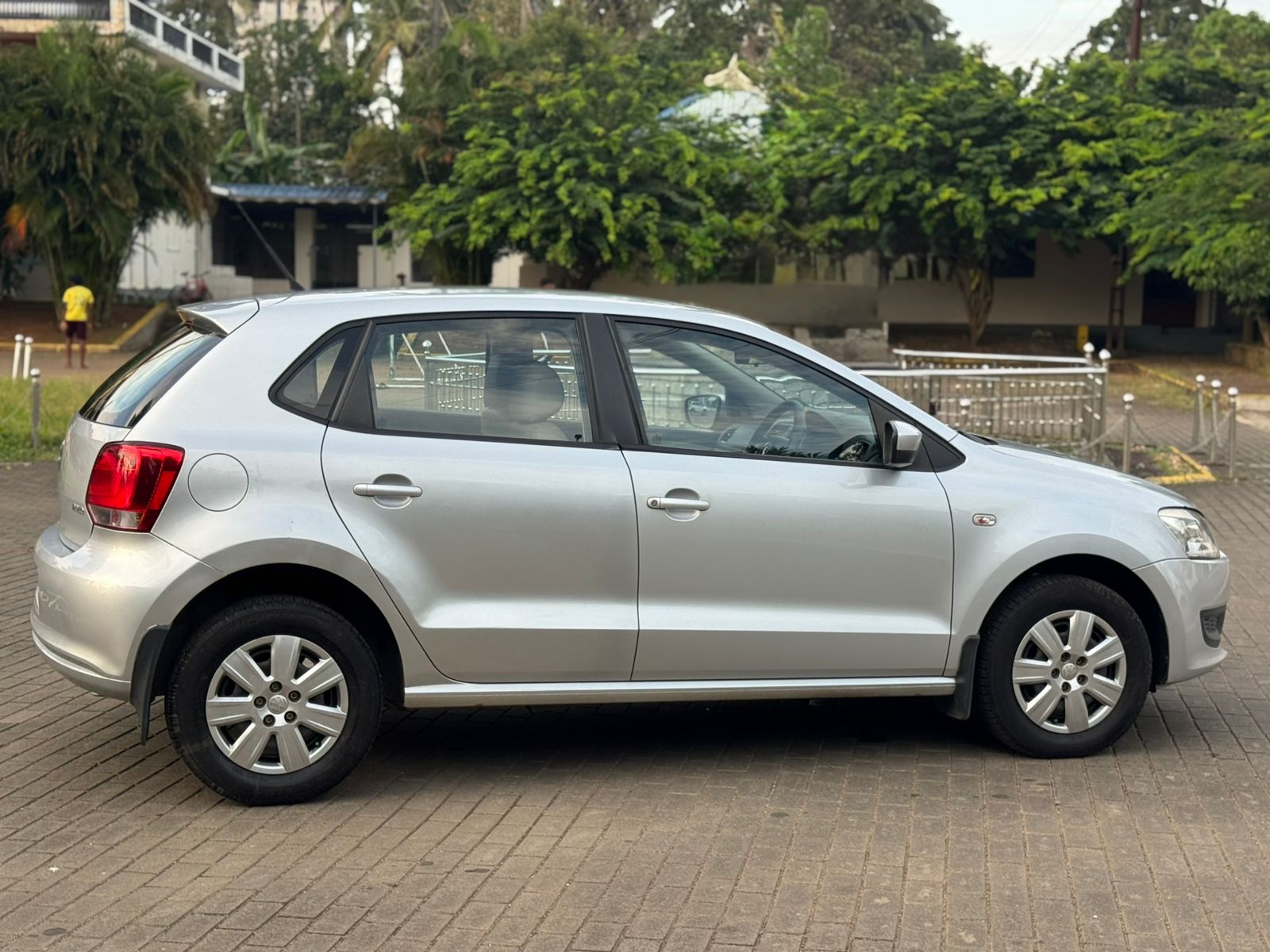 Volkswagen Polo(2010-2012) Comfortline 1.2l P