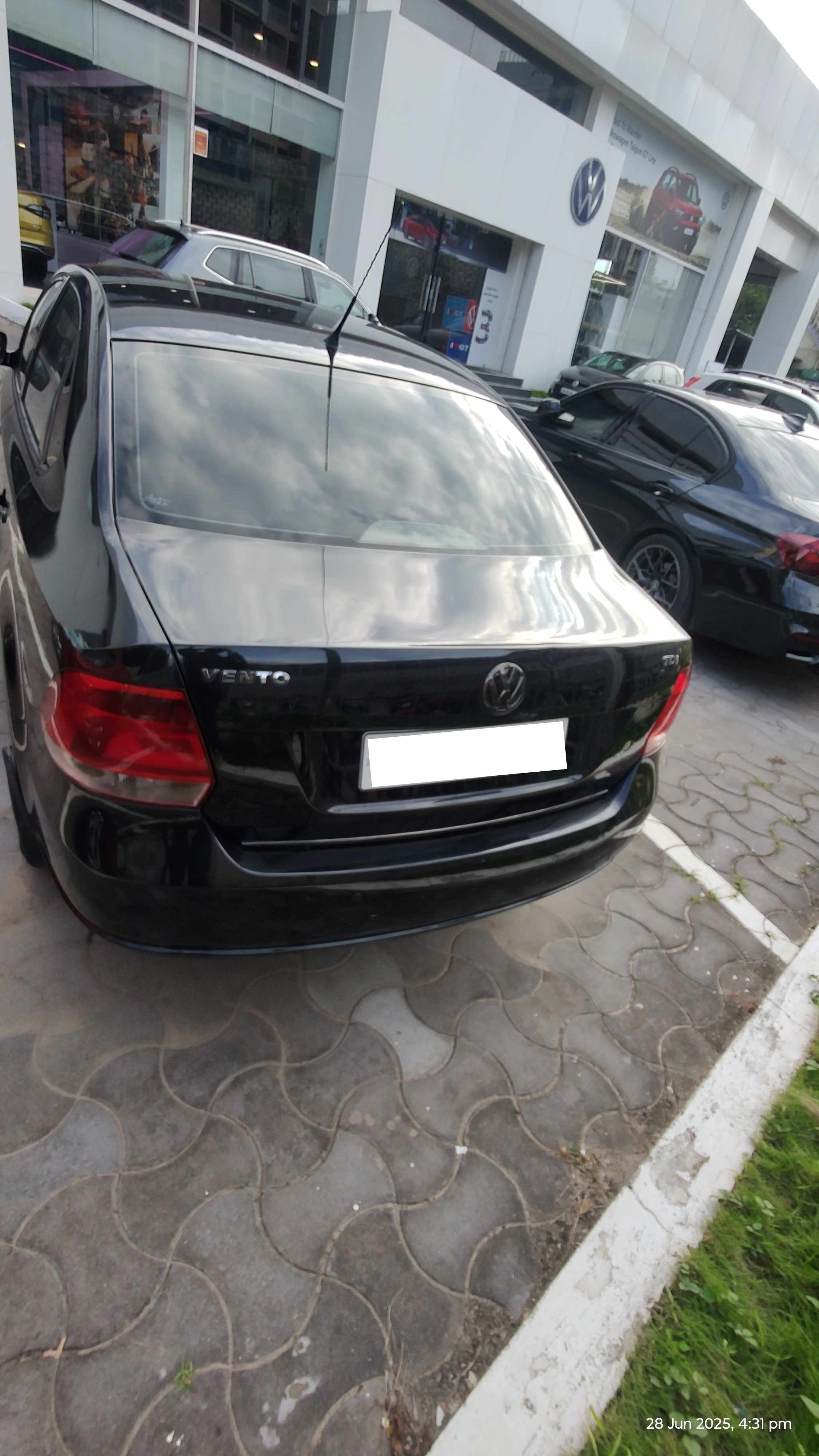 Volkswagen Vento(2010-2012) Highline Petrol