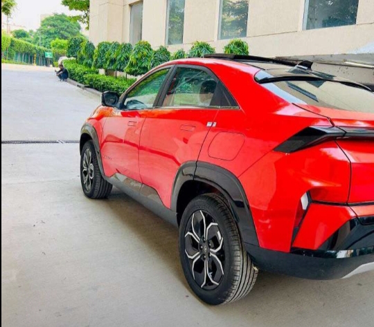 Tata Curvv Pure Plus S 1.2 Revotron Petrol 6mt