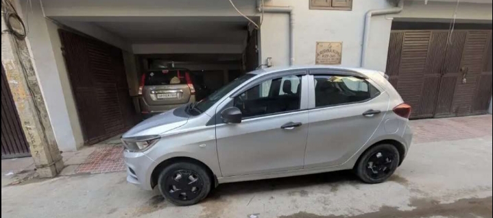 Tata Tiago Revotron Xt
