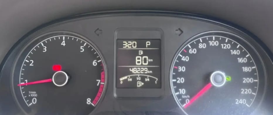 Volkswagen Vento(2014-2015) Highline Petrol At