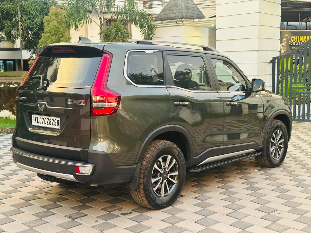 Mahindra Scorpio(2020-2022) S9