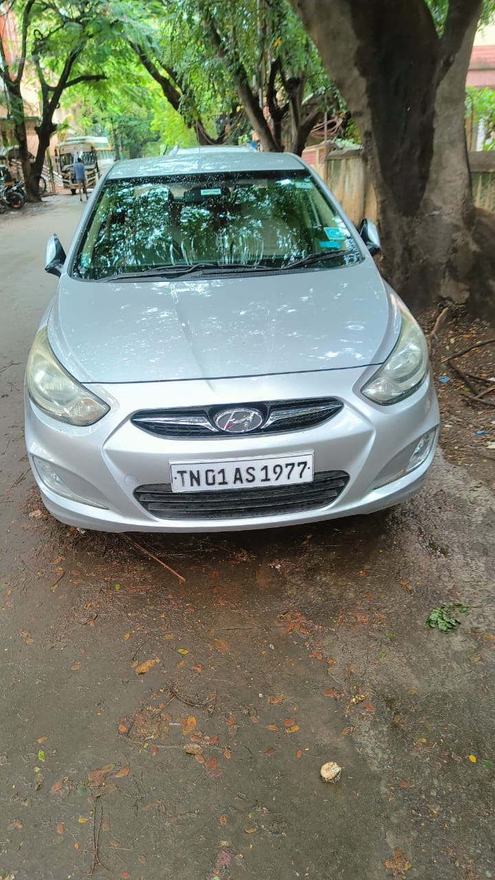 Hyundai Verna(2011-2015) Fluidic 1.6 Crdi Sx