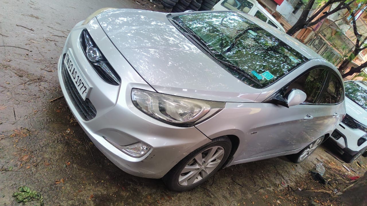 Hyundai Verna(2011-2015) Fluidic 1.6 Crdi Sx