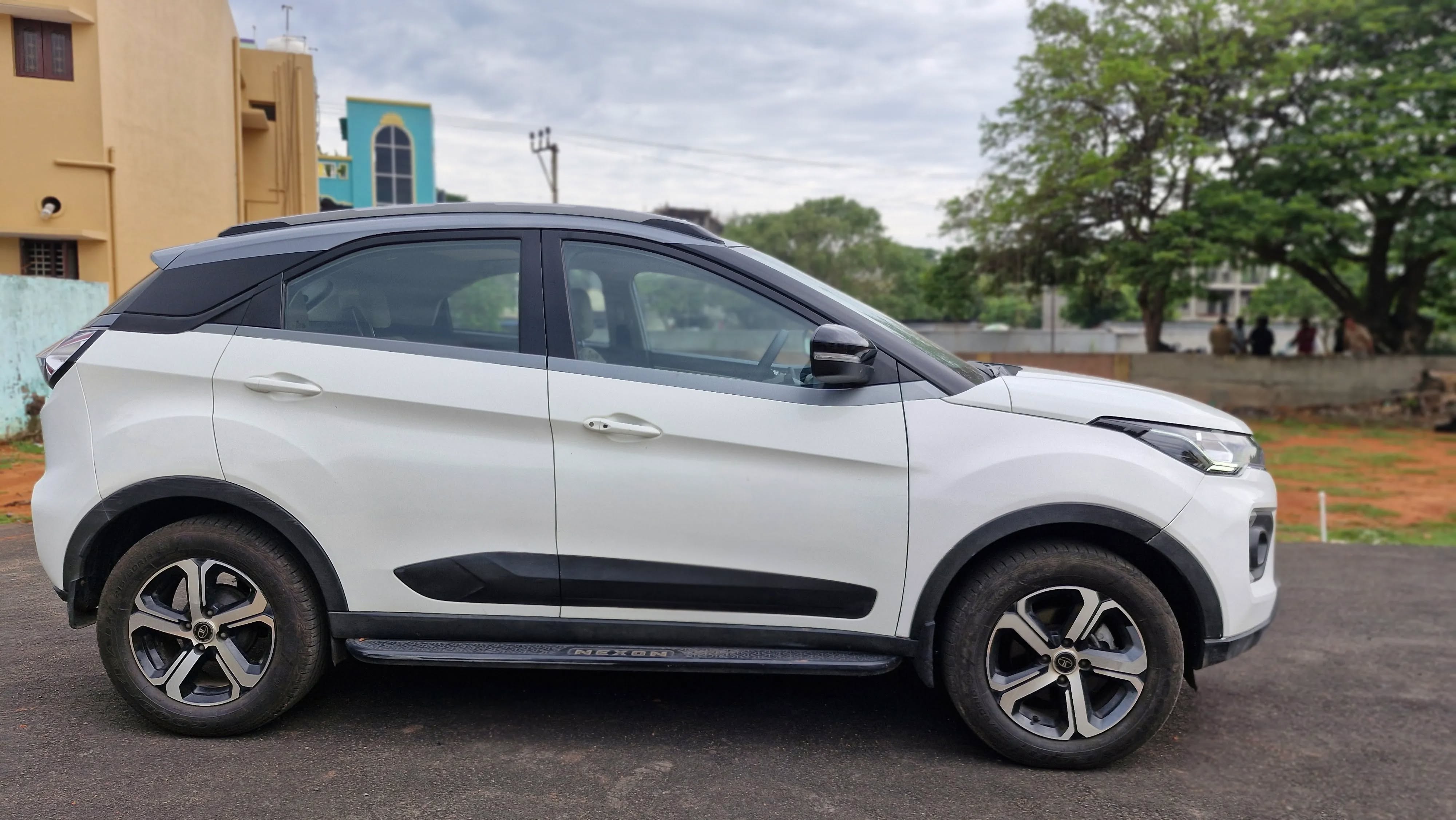 Tata Nexon(2020-2023) Xz Plus O