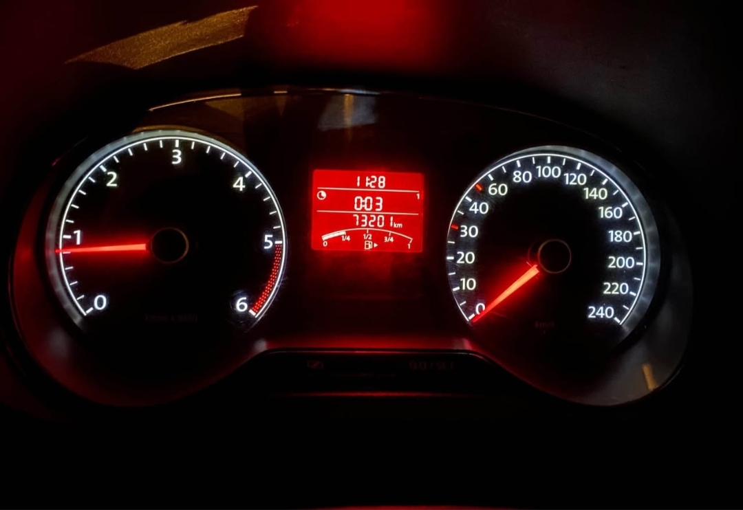 Volkswagen Polo(2012-2014) Highline 1.2l D