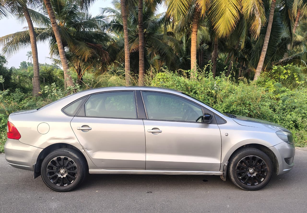Skoda Rapid(2014-2015) 1.5 Tdi Cr Elegance