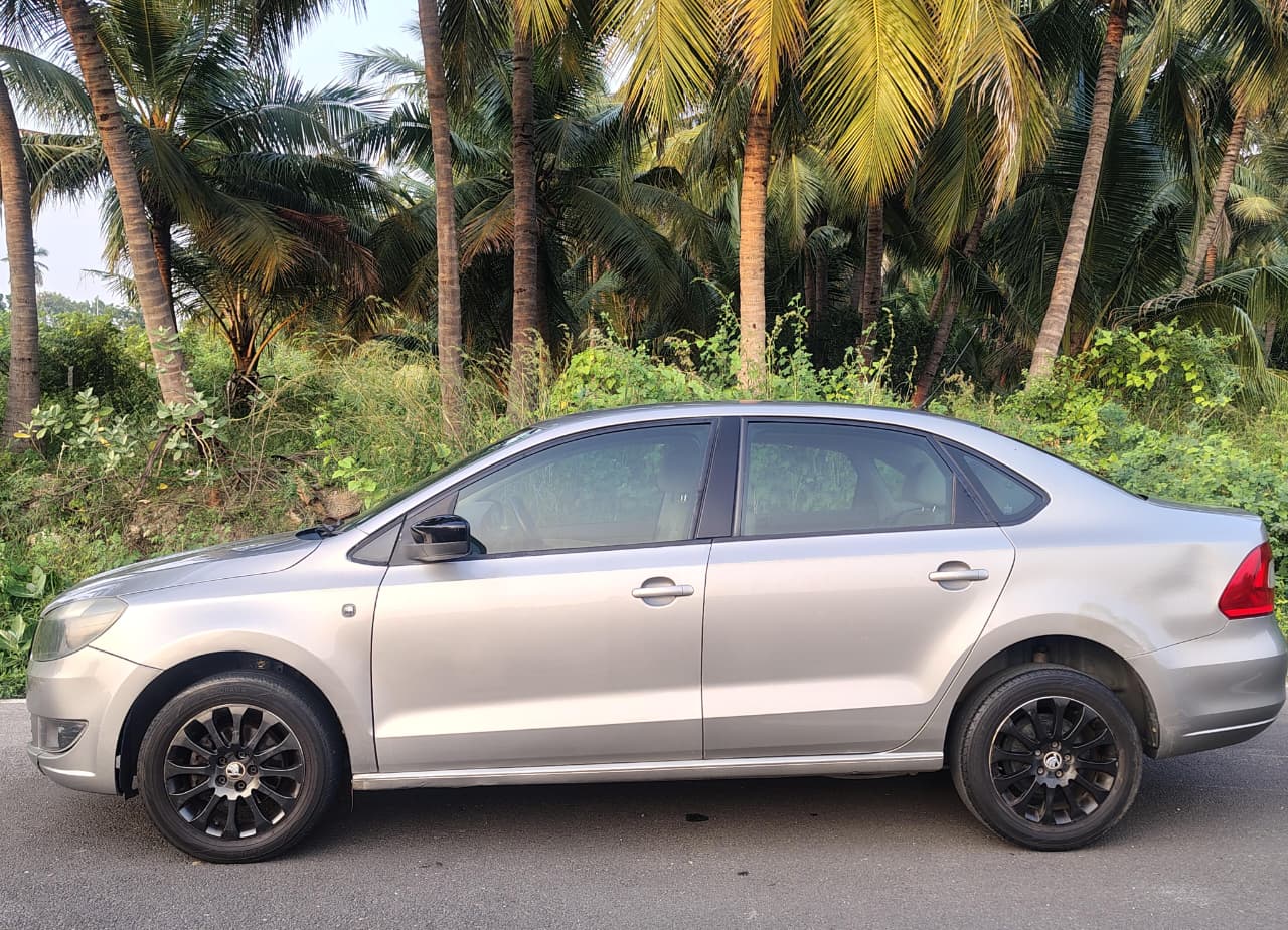 Skoda Rapid(2014-2015) 1.5 Tdi Cr Elegance