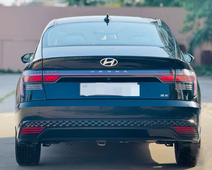 Hyundai Verna Sx 1.5 Vtvt Ivt