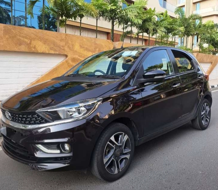 Tata Tiago Revotron Xza Plus