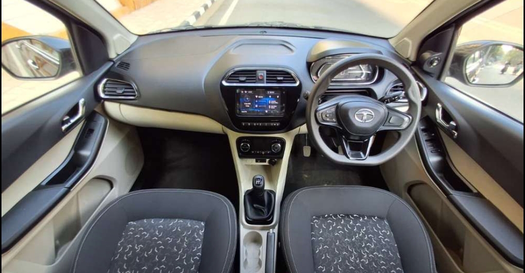 Tata Tiago Revotron Xza Plus