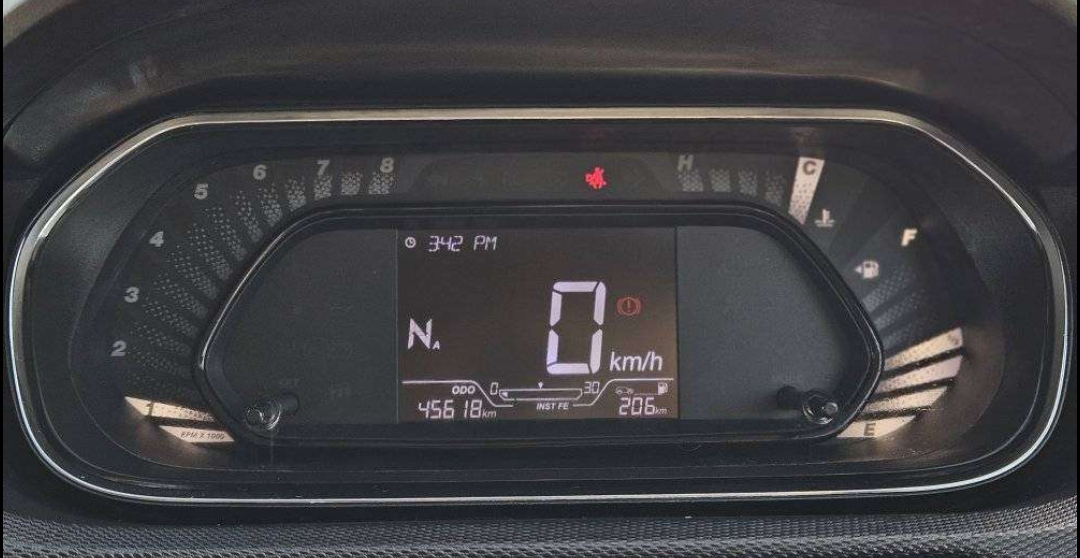 Tata Tiago Revotron Xta