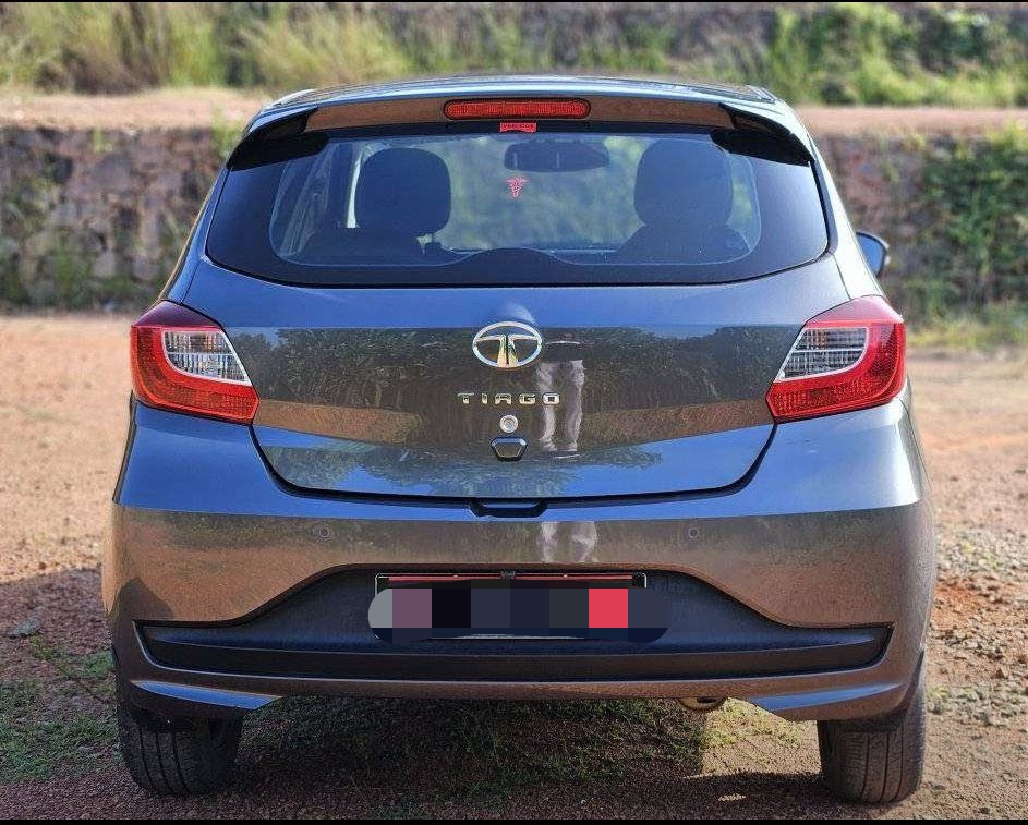 Tata Tiago Revotron Xta