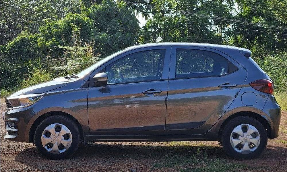 Tata Tiago Revotron Xta