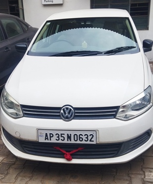 Volkswagen Vento(2010-2012) Trendline Petrol