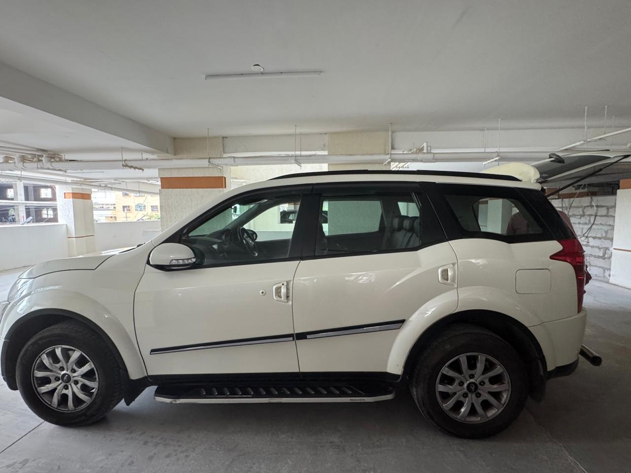 Mahindra Xuv500(2017-2018) W9