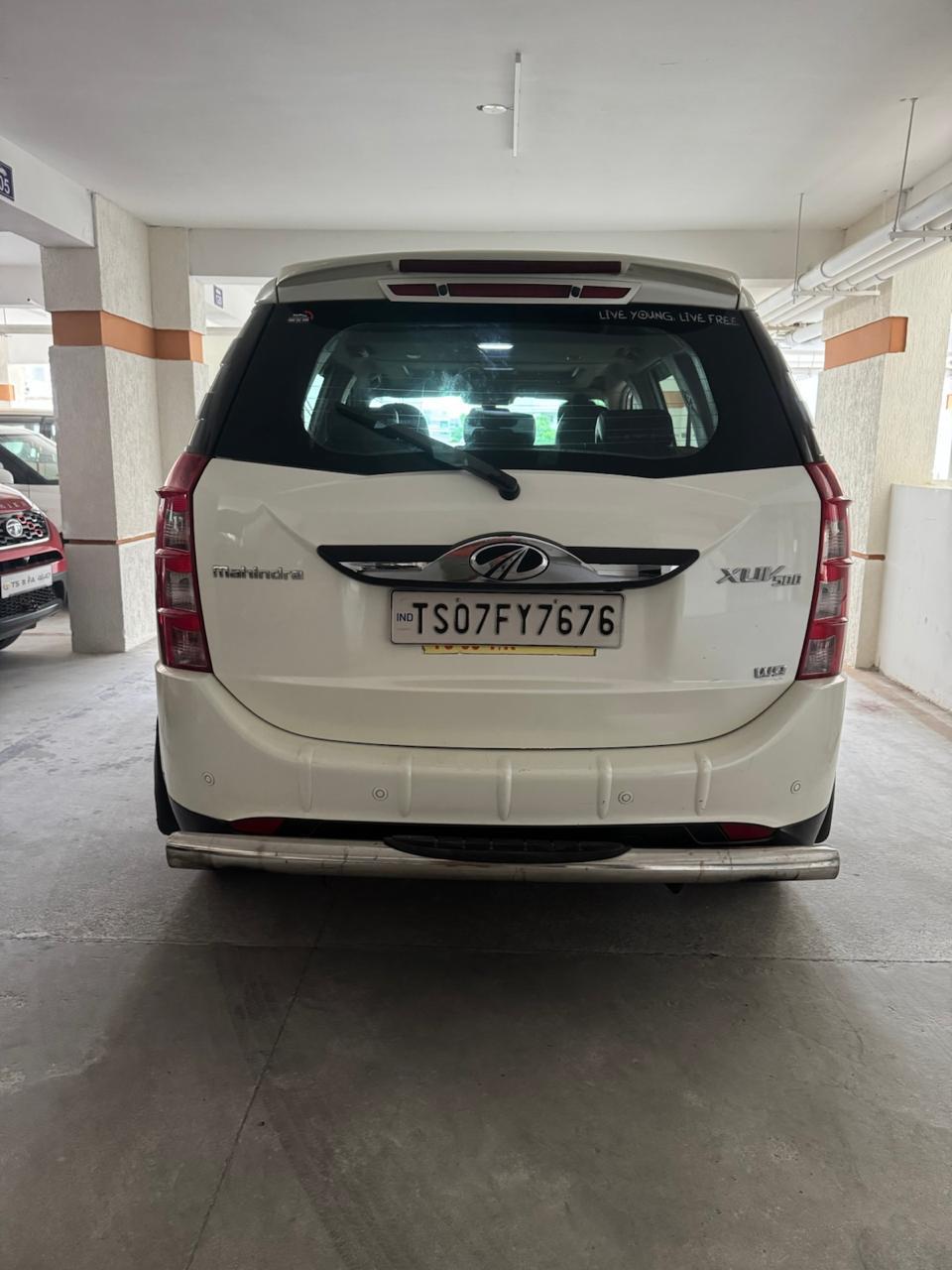 Mahindra Xuv500(2017-2018) W9