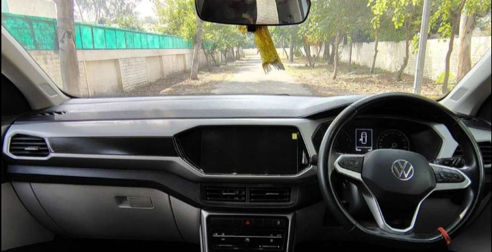 Volkswagen Taigun(2021-2023) Highline 1.0 Tsi At