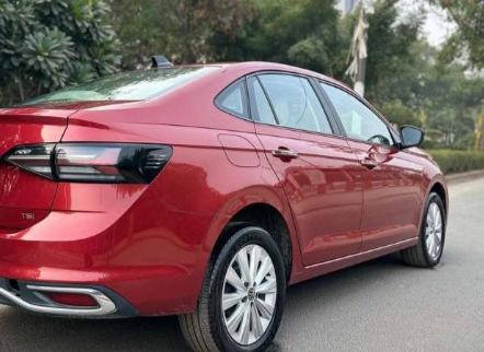 Volkswagen Virtus(2022-2023) Highline 1.0 Tsi At