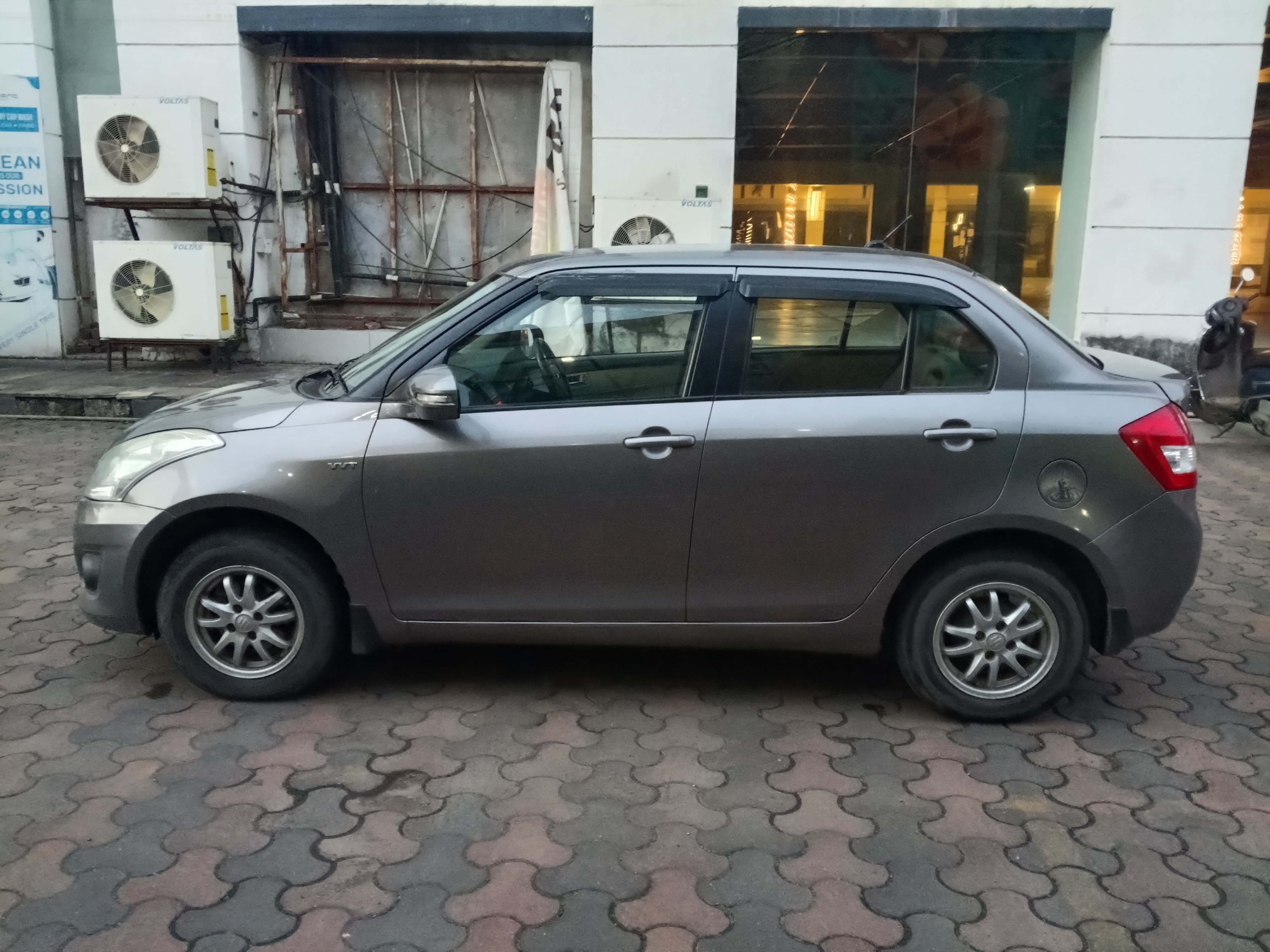 Maruti Suzuki Swift Dzire(2015-2018) Vxi